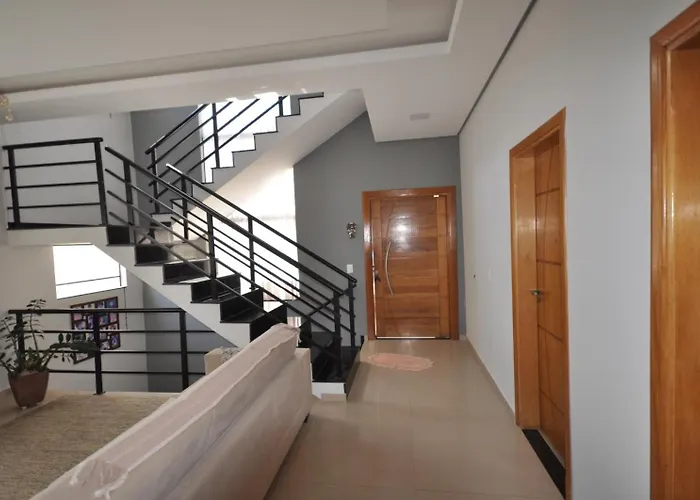 Casa agradável a 03 minutos do centro
