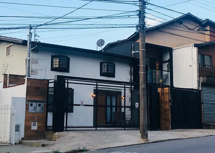 Uai House Casa com Jacuzzi, cromoterapia e colchão massageador